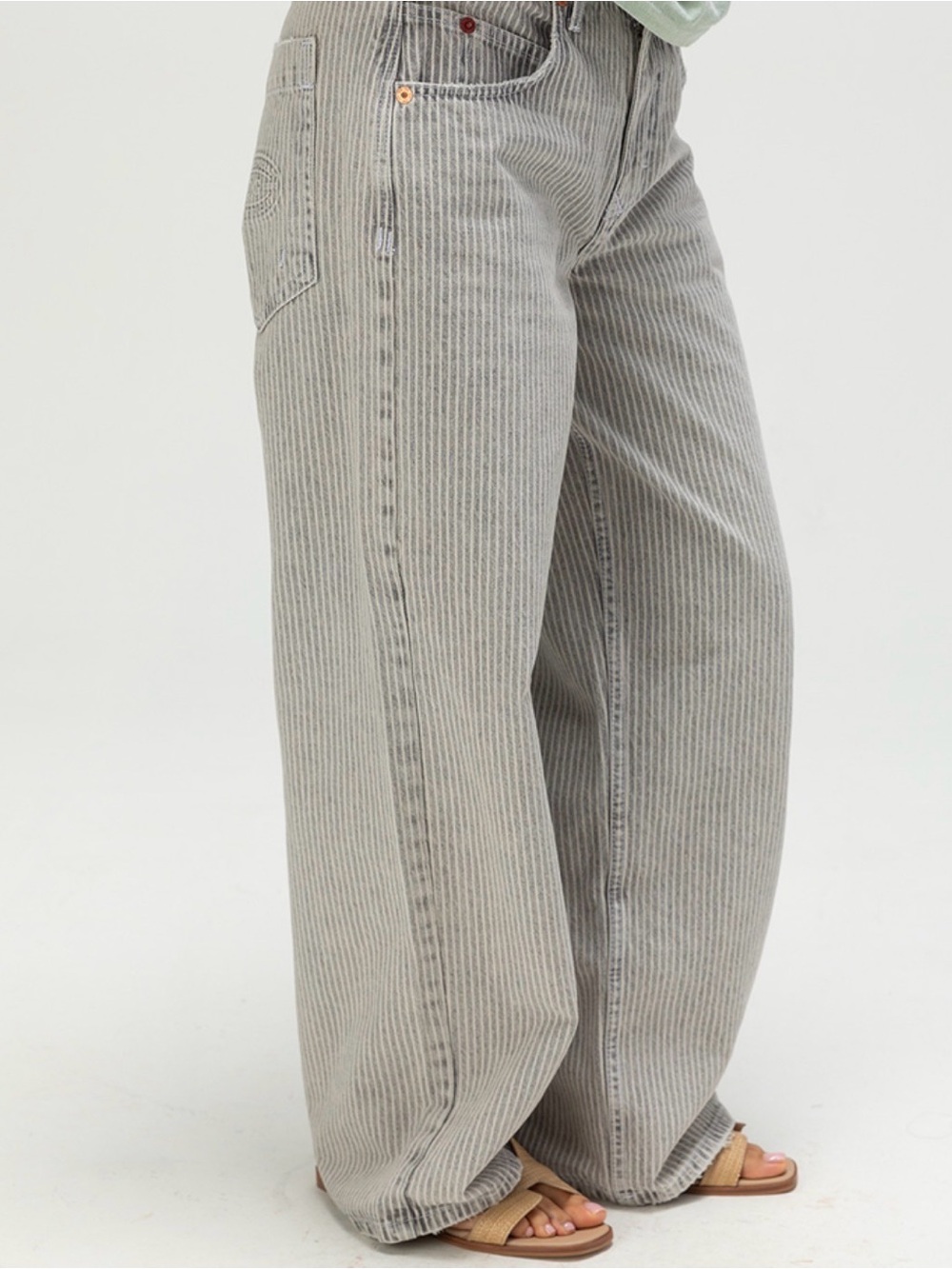 NWOT Urban Outfitters Jaya Ticking Stripe Low Rise Wide Leg Boyfriend Jeans 29 - Picture 4 of 15